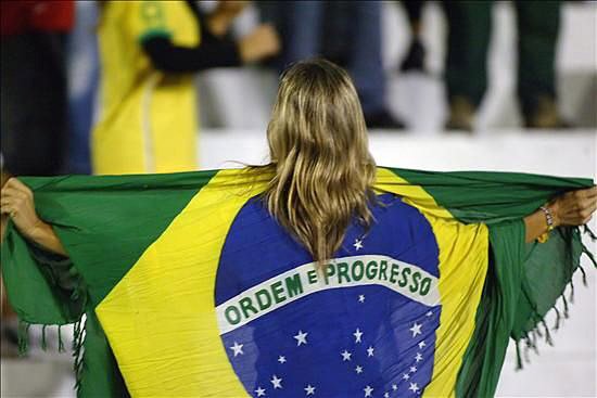 martinhagatosa's tweet photo. A eleição 2018 será #SemLula
Lula errou, se apoderou na máquina pública em benefício próprio, um presidente não é dono do país, deve sim, servi-lo! Teve sua oportunidade de entrar para a história como um grande Estadista, Perdeu! Hoje é só uma ilusão! https://t.co/HpbBTZvGTA