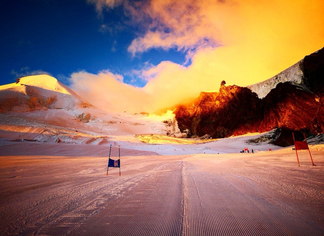 04:00 opstaan, 05:00 in de lift, 06:00 dit magische moment vastgelegd 😍 #saasfee #meinegüte