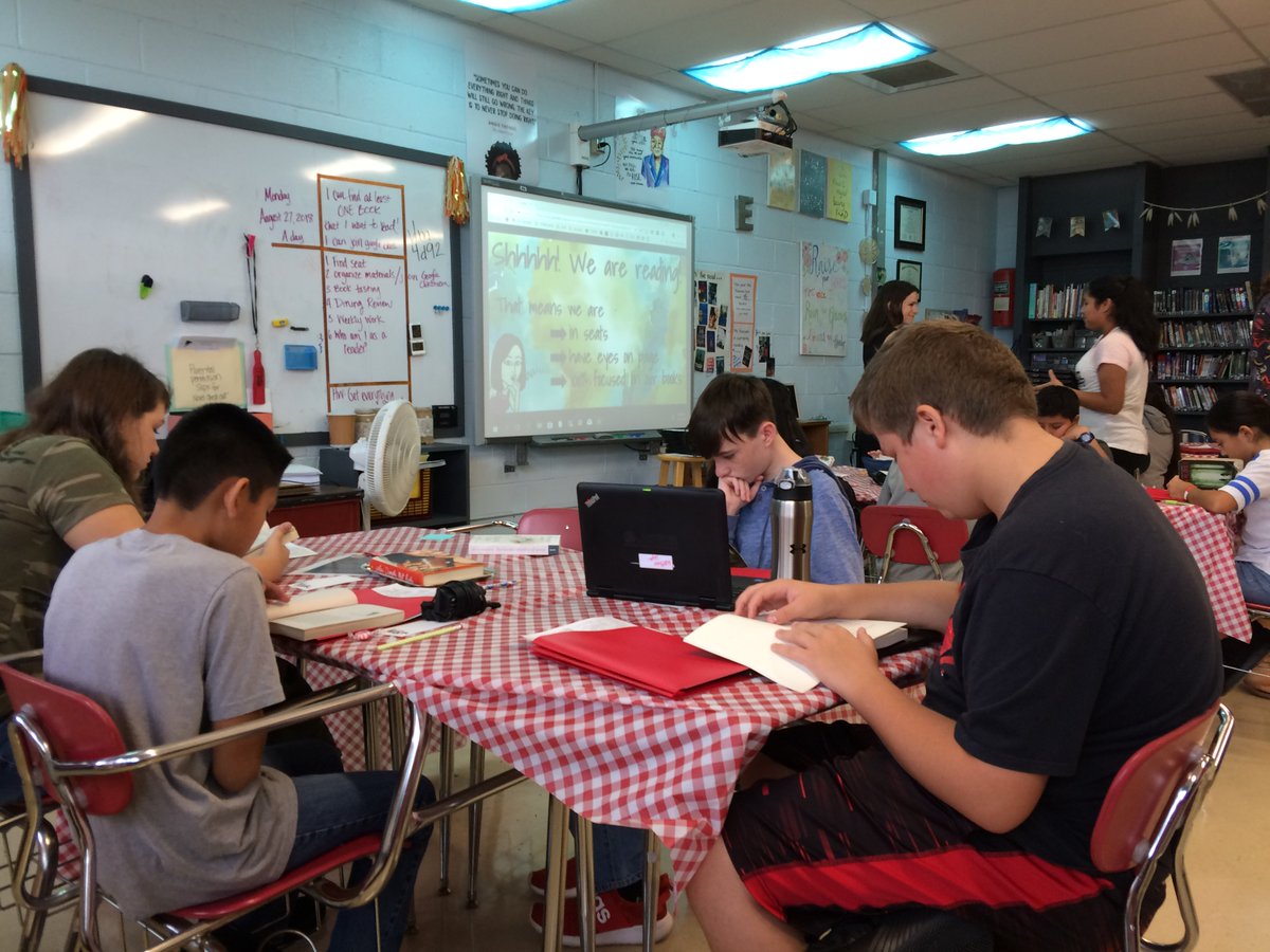 RebsLJ's tweet photo. Devouring books on the first day of school with a book tasting in @MsRachelReaves class! Lots of "ooh's", "ahh's", smiles, laughs and curious questions about books... and kids are excited to read more tomorrow. #FirstDayWin https://t.co/XAqYSdwv6Y