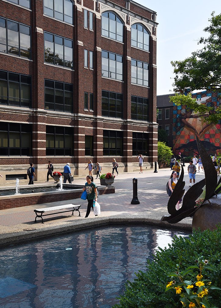 Have a great first day of class everyone! 🤓📚❤️💙