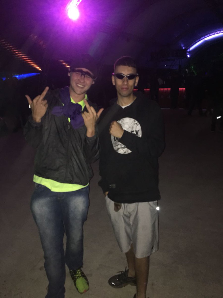 lucioH_'s tweet photo. Lazer c a fml trevinhax avonts como de costume.. https://t.co/qZBh13yDEQ