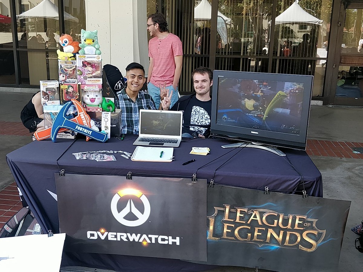 aztecgamingsdsu's tweet photo. Happy back to school week Aztecs! Come visit us on North Library Walkway today till 2:00 pm! https://t.co/MG0kxKOVSt