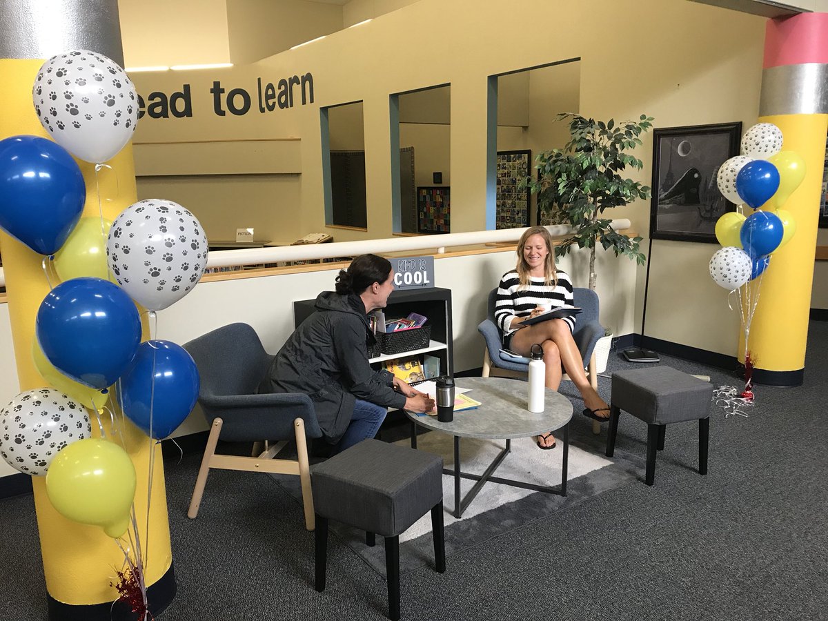 WestridgeES's tweet photo. Parents taking a moment on our first day of school. Welcome back Wildcats! https://t.co/YJtl1ooQRY
