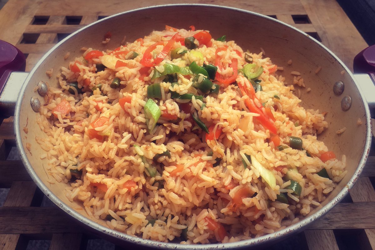 RasoiS's tweet photo. #Rasoi Special by poonam vohra#Chinese Fried Rice # please like share comment and subscribe my channel # https://t.co/YLcyAJFu8Z via @YouTube https://t.co/MaWzxRgoKp