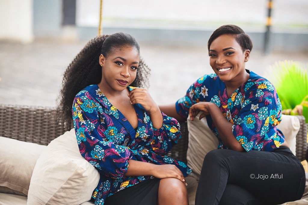 EsyMuriel's tweet photo. Don’t stop promoting African wear😩😘
@AnqCouture made this lovely top
#africanfashionfund #tailoredafrican2018 https://t.co/heBHqHUCzG