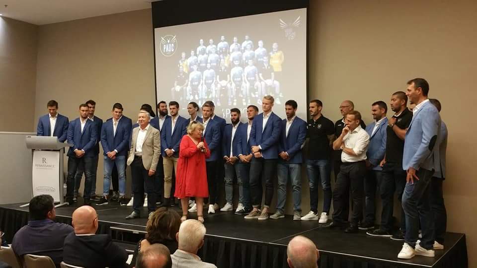 MProvence_13's tweet photo. Soirée de présentation de la nouvelle saison du @pauchandball  ce soir au @RenhotelAix . Une nouvelle saison historique avec une première participation du PAUC en Coupe d'Europe. #pauc #handball #lidlstarligue #aixenprovence #mprovence @aixmaville https://t.co/zGNP6MWbi0