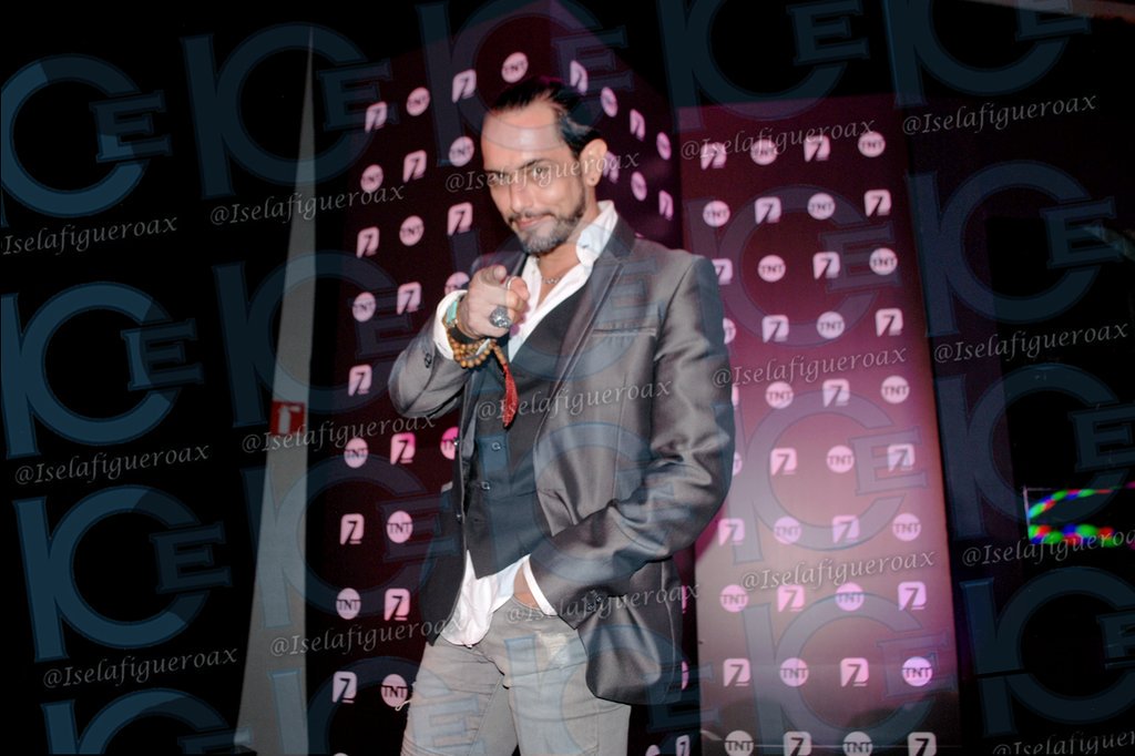 #Televisión📺 Así lució el actor <a href="/lanciangherotti/">Alan Ciangherotti</a> durante la presentación a medios de #RosarioTijeras2. 

¡Gran estreno este lunes 27 de agosto a las 10:30 pm por <a href="/AztecaSiete/">Azteca 7</a> y mañana martes 28 a las 11:30 pm por <a href="/canaltnt/">CANAL TNT</a>!