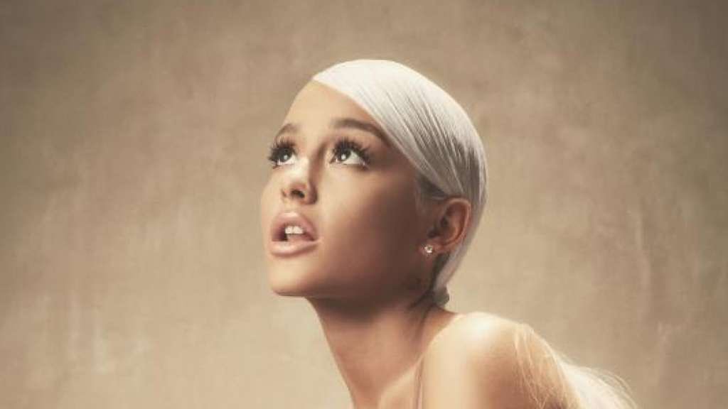 GrandeTourNews's tweet image. HUGE NEWS: @ArianaGrande has NINE songs from #SWEETENER charting in the Billboard hot 100! 

#7. No Tears Left To Cry
#8. God Is A Woman 
#22. Breathin 
#55. Sweetener 
#62. Everytime
#72. R.E.M. 
#87. Goodnight N Go
#89. The Light Is Coming
#99. Pete Davidson