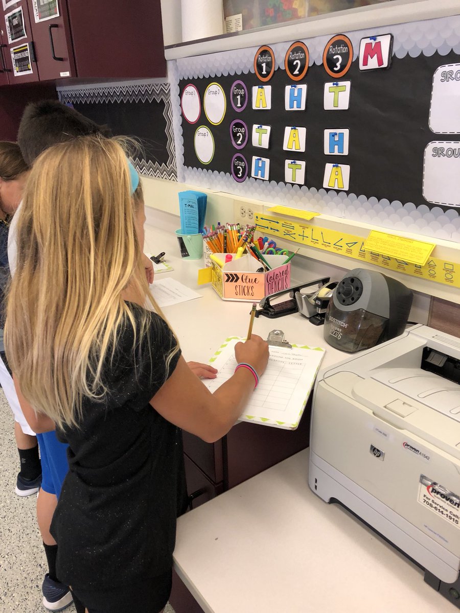 MrsOToole5's tweet photo. Today we had a scavenger hunt around the classroom in order to be prepared with where materials are located! https://t.co/BF67xiI0HN