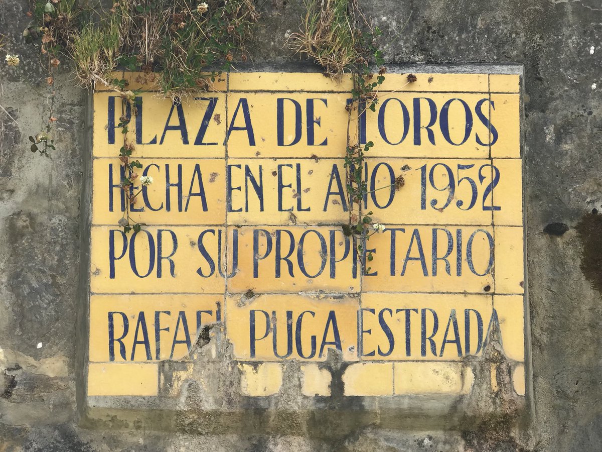 fenarvaez12's tweet photo. Placa de la antigua plaza de tientas en La Pauca, Cajamarca #tinyayoc #pauca https://t.co/b3gDiRImI4