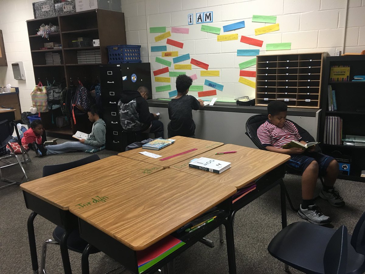 First day at <a href="/LBNELibrary/">Genie Murrell</a> and they are loving their choices! <a href="/lonniebnelson/">LonnieBNelsonElem</a>