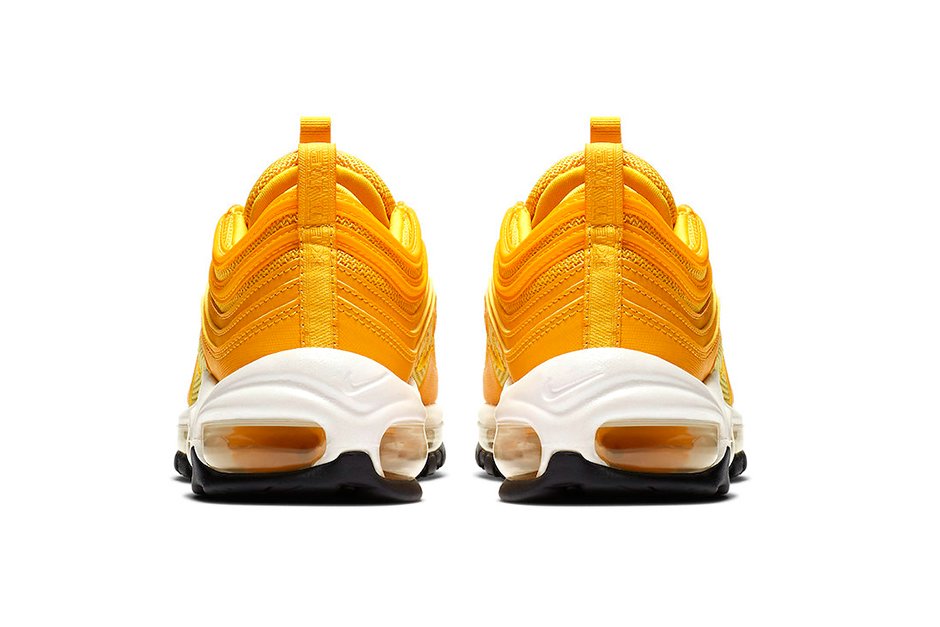 mustard vapormax plus