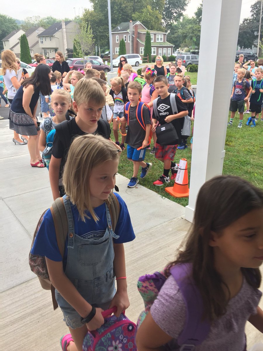 It’s official Bainbridge Elementary is back in session!