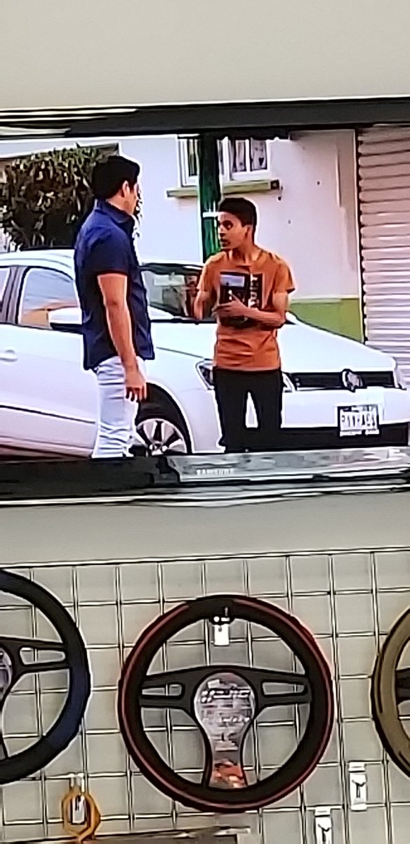 WillRubio18's tweet photo. @RafaelSerdan un gusto poderte ver el @CafeElDicho Y ver de Tu gran talento mientras lavan mi carro veo @RafaelSerdan @CafeElDicho https://t.co/5VDyBCt1aA