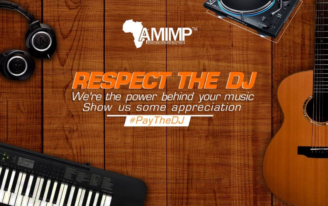 realvibezdj's tweet photo. #RespectTheDJ @IntlDjX @iamdjstanzy @DjWizTbone @DJMpesempese @djlastic @DjAlma_gh @DjQelvin @djlenzy @Dj_Siren_1 https://t.co/9ZPwaZ0JhZ