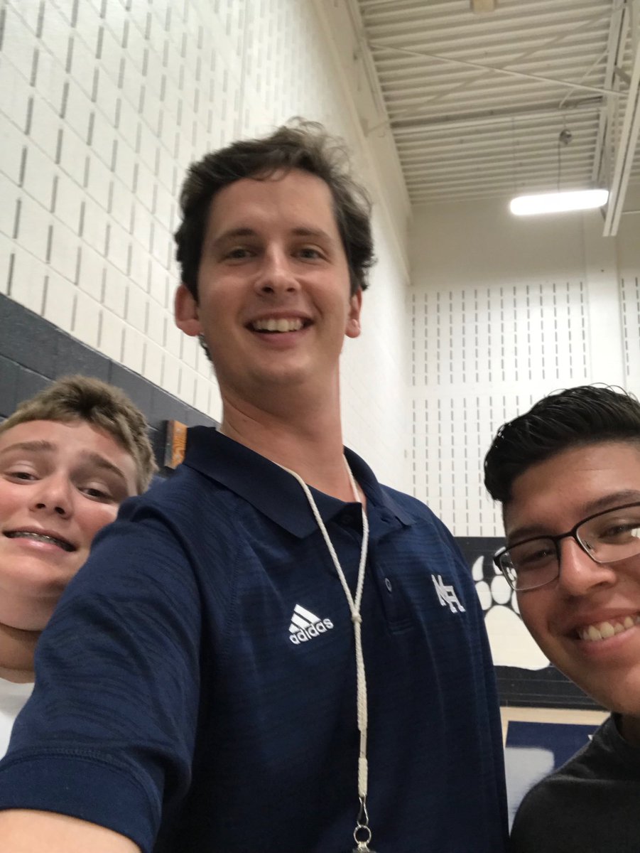 rrives24's tweet image. Excited to be back with these guys! #mafirstday