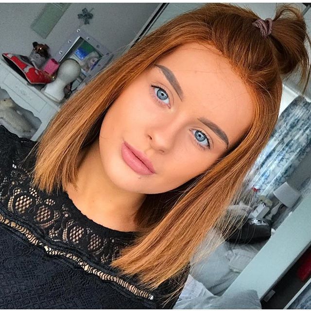 FolleaHair's tweet photo. You can never go wrong with a half bun style💁♀️ So fresh and so young ☺️ @saraahmcmanus In her Follea hair 😍 #follea #hairthinning #hairloss #alopecia #alopeciaareata #bob #halfuphalfdown #hairbun https://t.co/C9vqfeF2xj