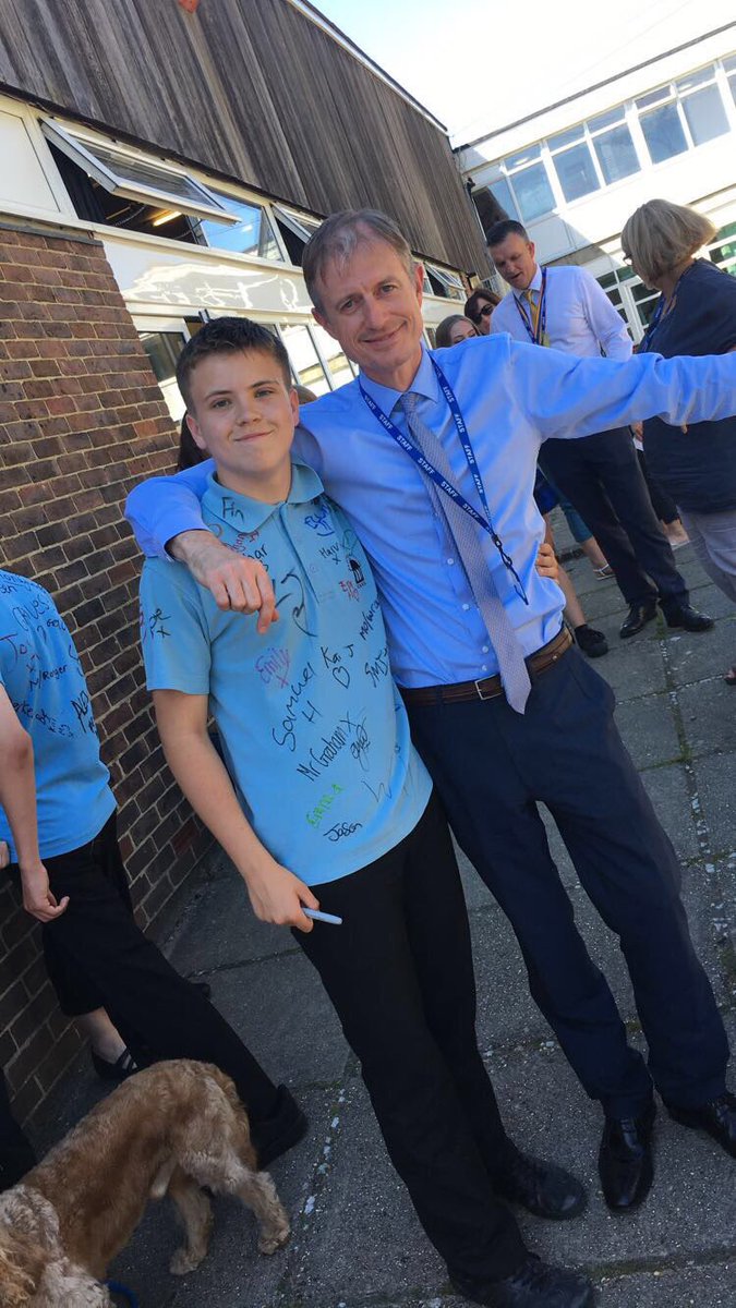 dannyknight177's tweet photo. Miss the bloke!! #propergeeza @MarkJWarner1 https://t.co/UQcZyRUZpX