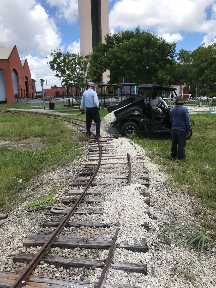 Goldcoast_RR's tweet photo. Our staff hard at work to keep Gold Coast Railroad Museum in tip top shape! 🚂
.
#GCRM #railroadmuseum #trains #railroads #miami #miamimuseum https://t.co/vqT2VBfozk