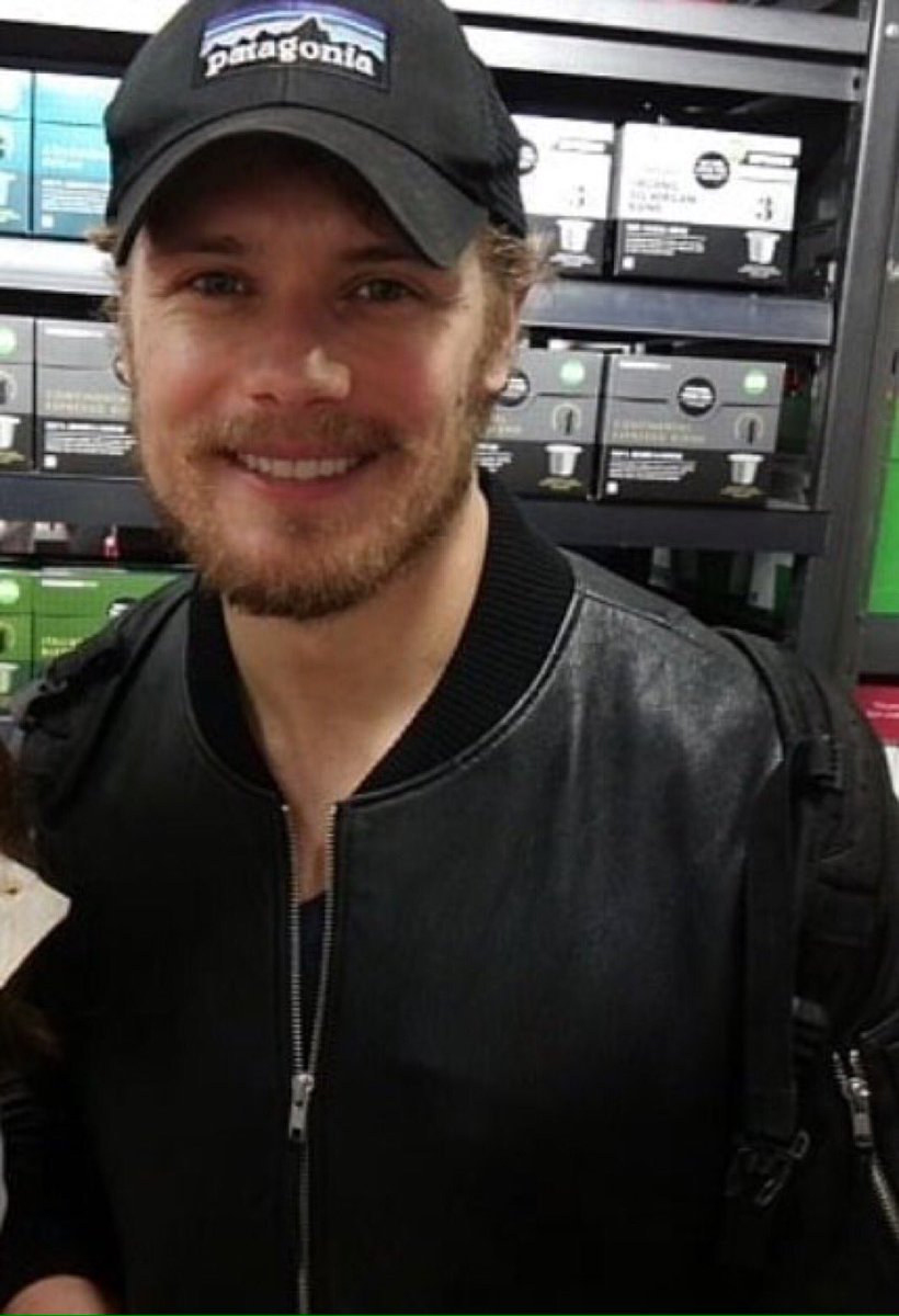 gsbhlass's tweet photo. Sweet smile on a tired face, oh so happy to take a pic with a fan at airport after traveling from Scotland to South Africa. Bless this man being so kind. I hope he gets some rest.
#SamistheBest
#Bloodshot https://t.co/fR4zVxHVBg