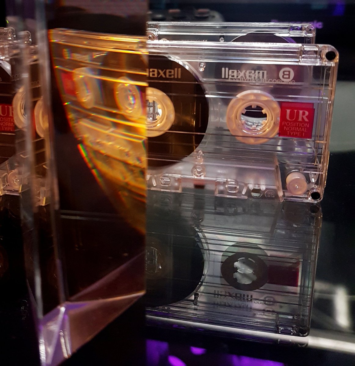 Tengushee's tweet photo. Took opportunity to mess around with more lighting effects earlier... Also I have these tapes around for a reason #albumstuff ;) #photography https://t.co/4G1Nz2VO3r