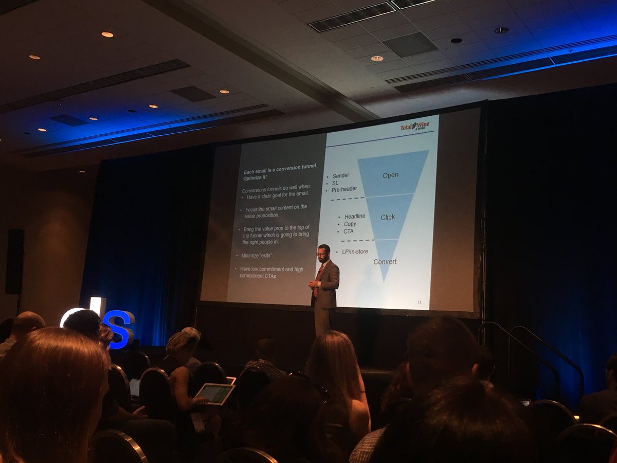 MelodyBelotte's tweet photo. “Marketing emails are like first dates. If you spend the whole time talking about yourself, there won’t be a second one.” 🌹🥂📩 #WordstoDrinkBy from @BartThornburg ‘s talk on #optimizedemail #DSDC @TotalWine https://t.co/0VRfI9ALVQ