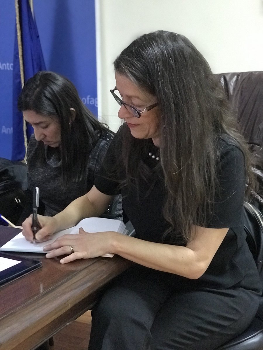 Con más de 30 participantes se lleva a cabo la 28 sesión de la #AlianzaAntofagasta en el Salón Ossa de nuestra Intendencia 🏢
Estamos felices de ser parte de este gran trabajo en red en pro del ecosistema local 💡👏🏽  #SomosAgentesDeCambio 💪🏽