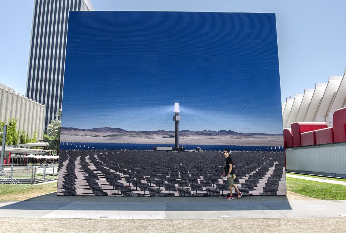 MaraTrad's tweet photo. My picture of #SolarReserve, John Gerrard’s public installation   at Los Angeles County Museum of Art #LACMA. https://t.co/WyzVZj6m2J