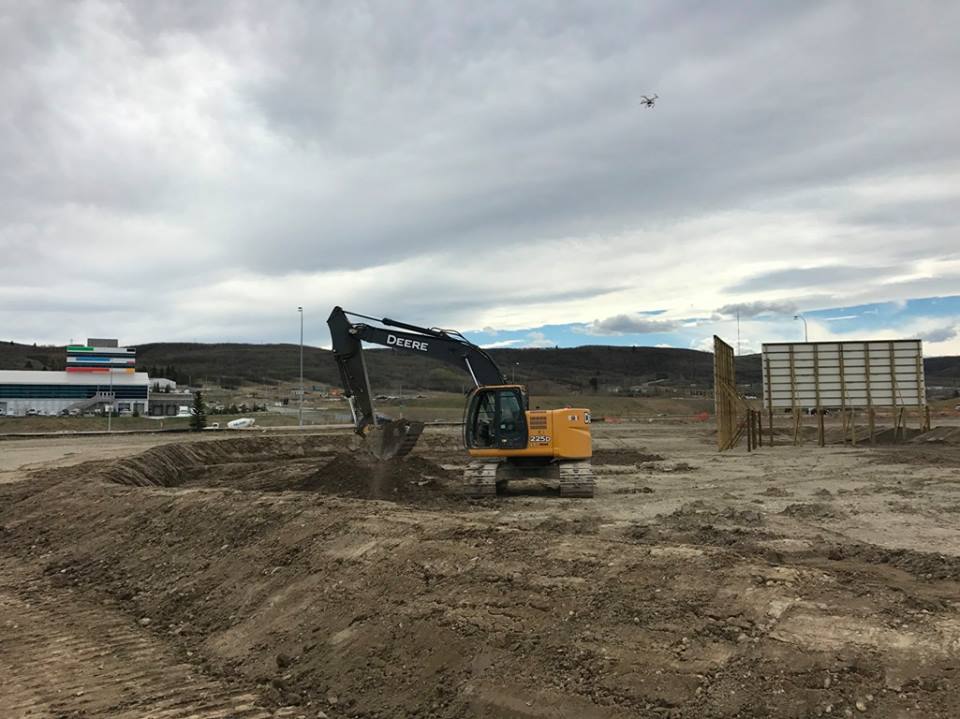 ECCCalgary's tweet image. Any #sediment #erosion that interferes with nearby aquatic habitats can be a costly clean up. To avoid all this, simply start off by using the right equipment! erosioncontrolcentral.com/our-products/