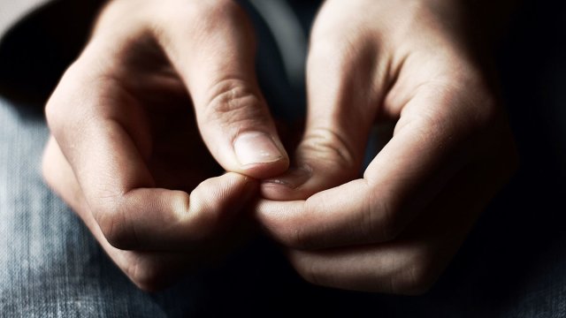 It can be easy to feel overwhelmed when you're working on big projects. Great tips from <a href="/harvardbiz/">Harvard Business Review</a> on things you can do to not feel so overwhelmed. bit.ly/2whNH9p