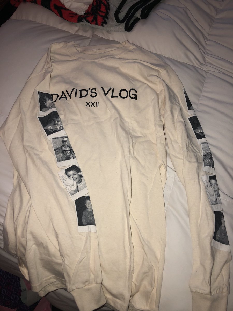 MckennMck's tweet photo. So @DavidDobrik this finally came in 🤙🏻 https://t.co/VVlAAmlyoi