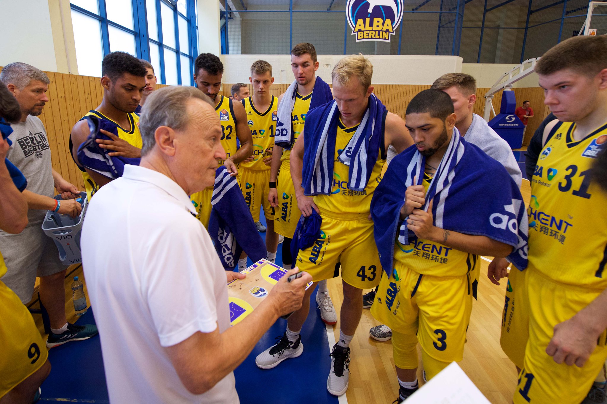 Albaberlin Albaberlin