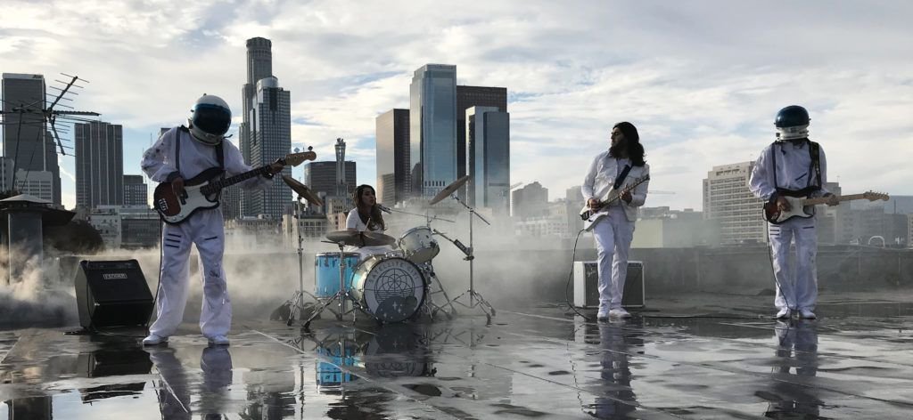 tomtommag's tweet image. ICYMI: @SatelliteCiti dropped their video for ‘Collide’ buff.ly/2BToiIq