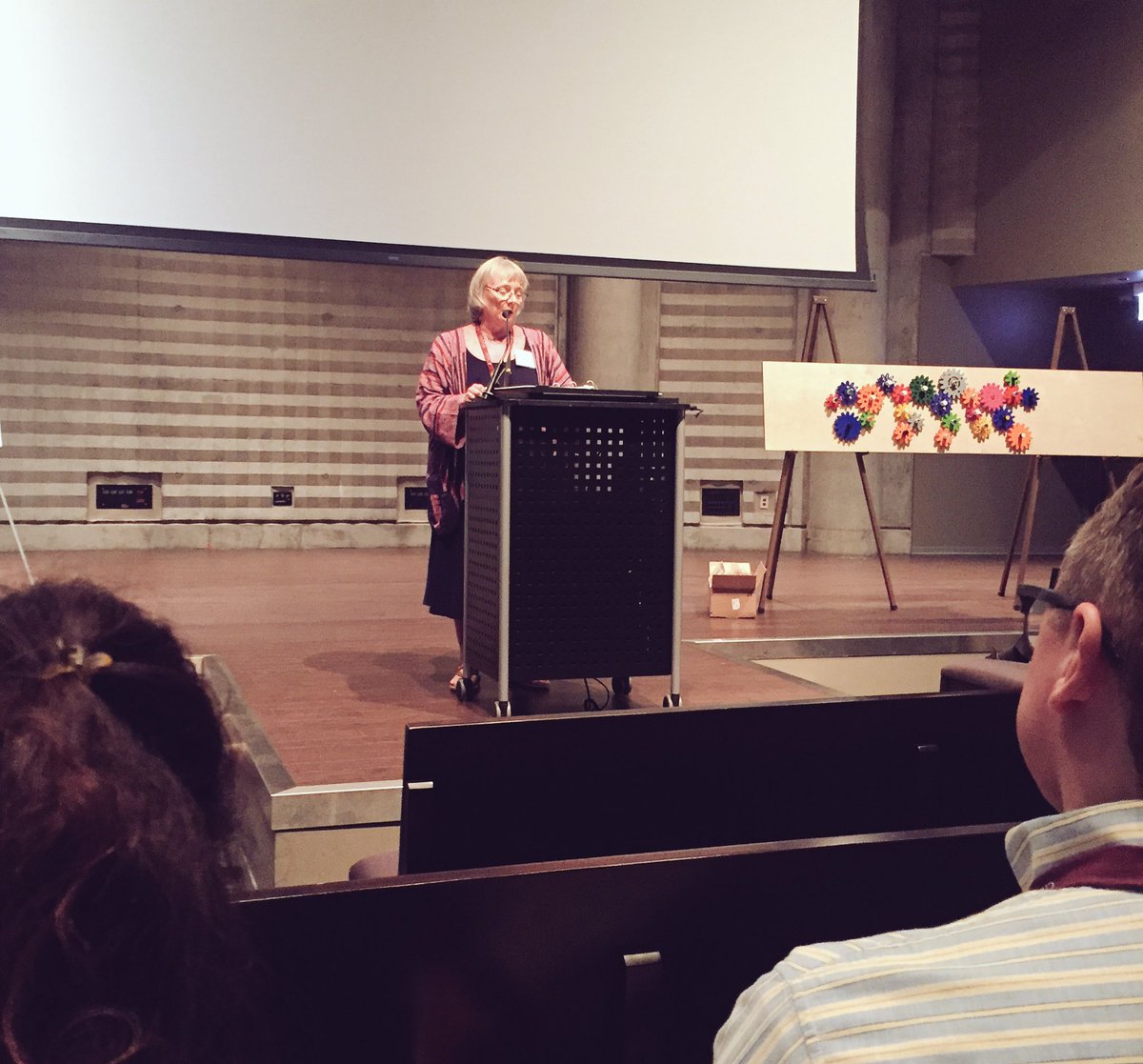 AskAndreaHite's tweet image. Words of wisdom from our @uchicagolab faculty speaker, Patricia:
1) wake up 2) dress up 2) show up 4) don’t give up.  #LabLearns #oneschooloneteam