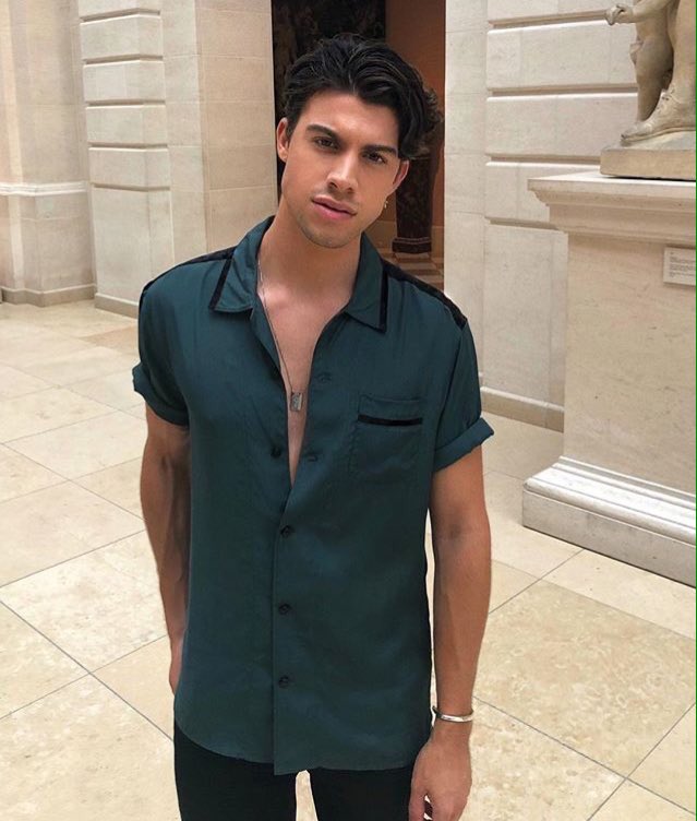 andrewmitaIia's tweet photo. 📷 @andrewmatarazzo su Instagram!

Sentite caldo come noi?😍 https://t.co/516VdlS1Ze