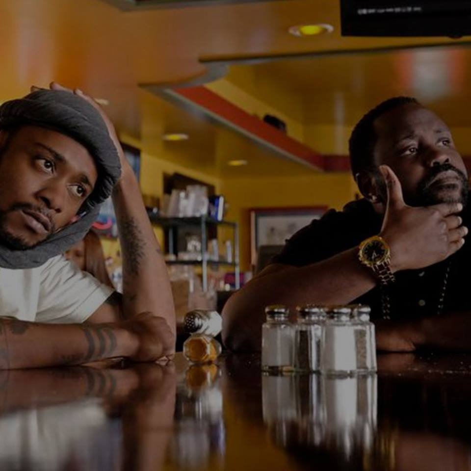 Projeto de podcast para #cegos

Serie: Atlanta
Episodio: 2 Em cana

Sinopse: Todo rapper acha que ele é bandido. Você comete o crime e paga a pena. Cuidado pra não deixar o sabonete cair haha. Libera aí o meu parceiro!

vloguerreiros.com.br/atlanta-em-can…