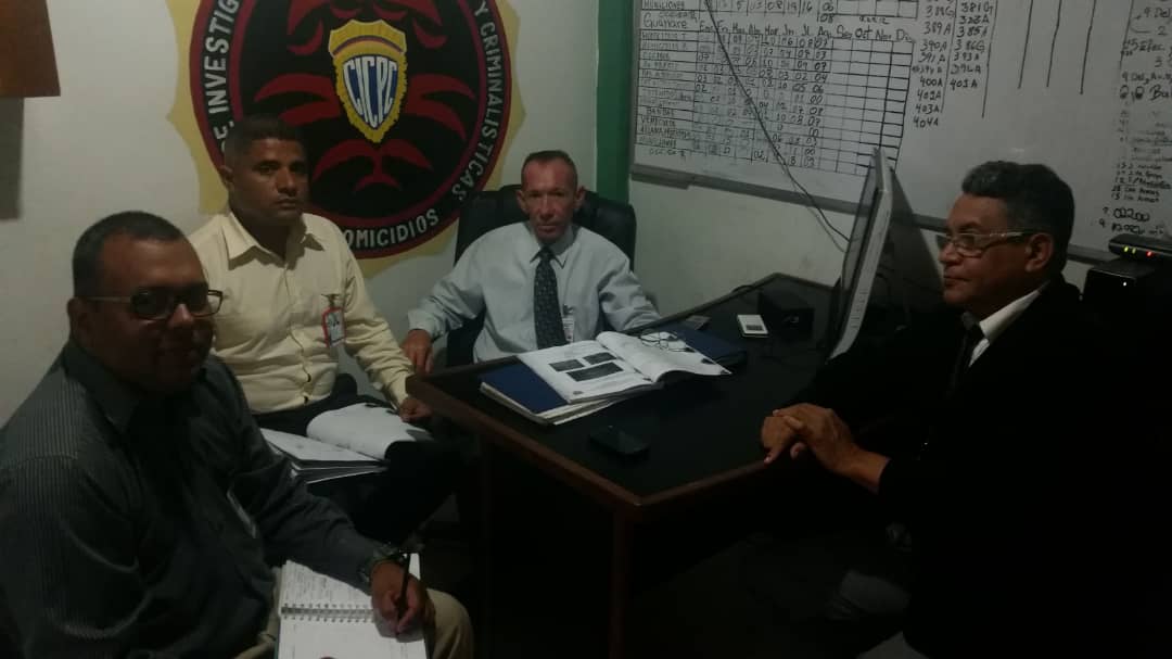 cicpc0434's tweet image. Reunión del Jefe y Supervisor del Eje de Homicidios Portuguesa, con funcionarios de la Fiscalia 11 del Ministerio Publico del circuito 2 de Portuguesa, donde se trataron asuntos relacionado con el seguimiento y fortalecimiento de las Investigaciones en materia de Homicidios.