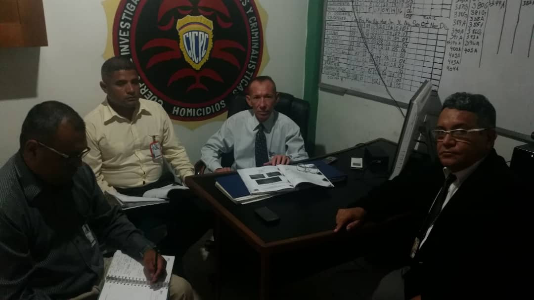 cicpc0434's tweet image. Reunión del Jefe y Supervisor del Eje de Homicidios Portuguesa, con funcionarios de la Fiscalia 11 del Ministerio Publico del circuito 2 de Portuguesa, donde se trataron asuntos relacionado con el seguimiento y fortalecimiento de las Investigaciones en materia de Homicidios.