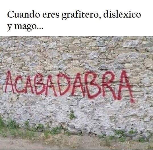 psiquero's tweet photo. #HarryPotter #FelizLunes 😂😂 https://t.co/kcPB3c8W3e