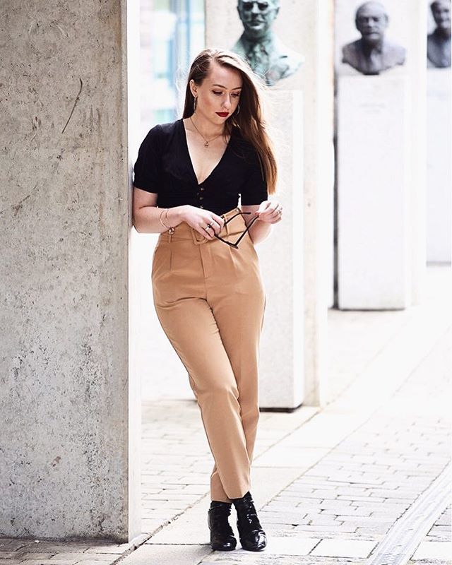 sarahedel_'s tweet photo. c h o o s e  h a p p y 🌹✨🍒 Latest collab with @ontrend_eu is up on https://t.co/aTOwXWzL1c ~ 📸 by @simplyphotographysgh •
•
•
•
#Collab #OnTrend #StreetStyle #Fashion #DublinBlogger #IrishBlogger #PinkSars https://t.co/5Lo5z9mIRC https://t.co/PddbSSHEqb