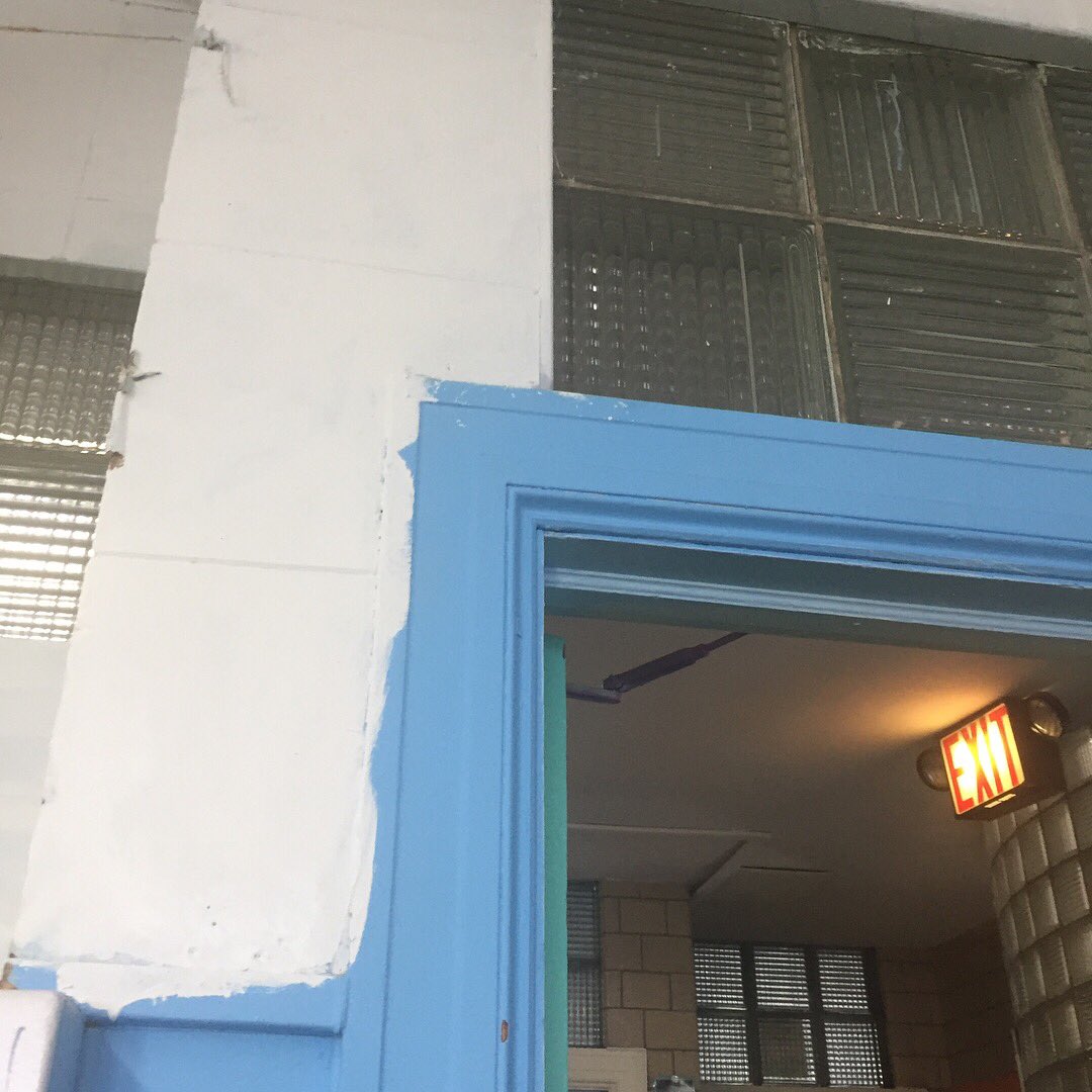 TeacherVsWorld's tweet photo. Phase one conplete. Greek Diner 1993 decor painted over #classrooms #classroomsetup #extremeclassroommakeover #backtoschool #BackToSchool2018 #socialstudieslife #socialstudiesrules https://t.co/U5eC1IQxkA