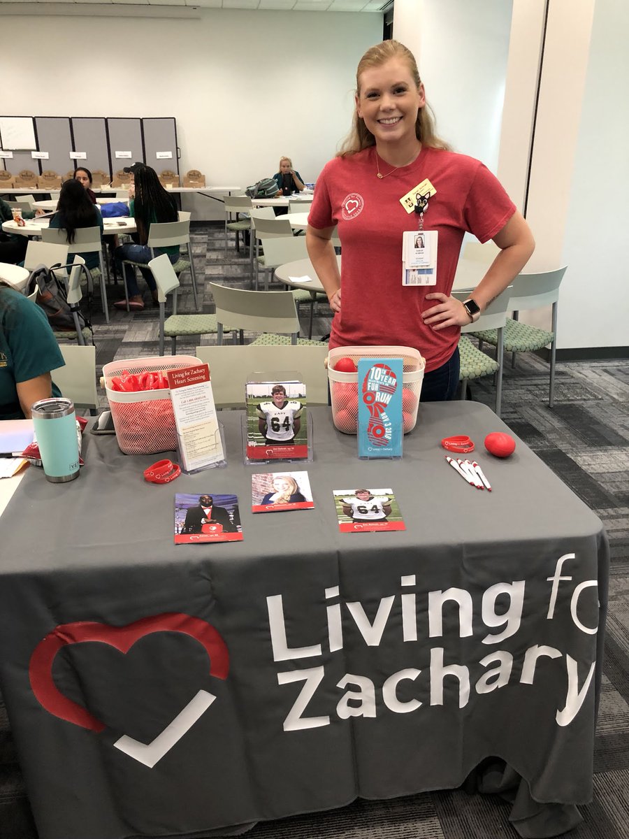 Living4Zachary's tweet photo. Sarah set up a booth at her school today to encourage people to join her run team! Have you encouraged others to join your team this year? #HBFunRun18 #ShareOurMission
Register & create your team here: https://t.co/LOkk8xgc6k https://t.co/fLwdrMUvmD