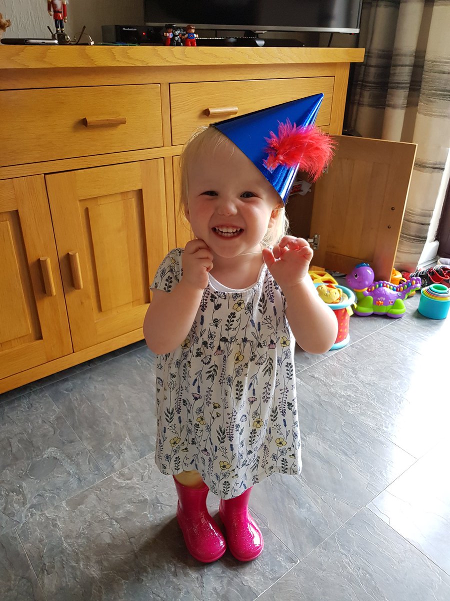 vicky cavanagh (@vixcavanagh) on Twitter photo 