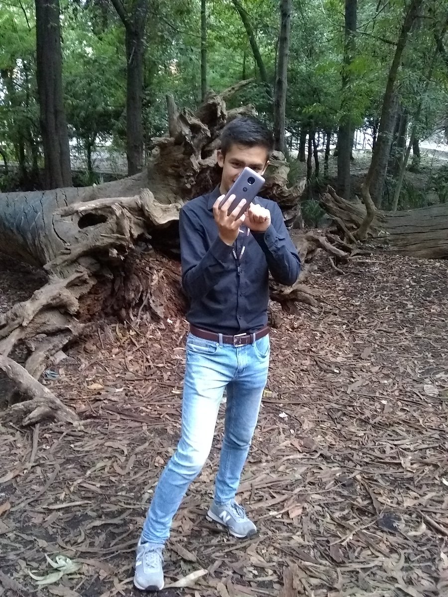 MontVillegas's tweet image. me encanta cuando hace cosas como éstas 😍⚡😳🙈
#MiFlash ❤️