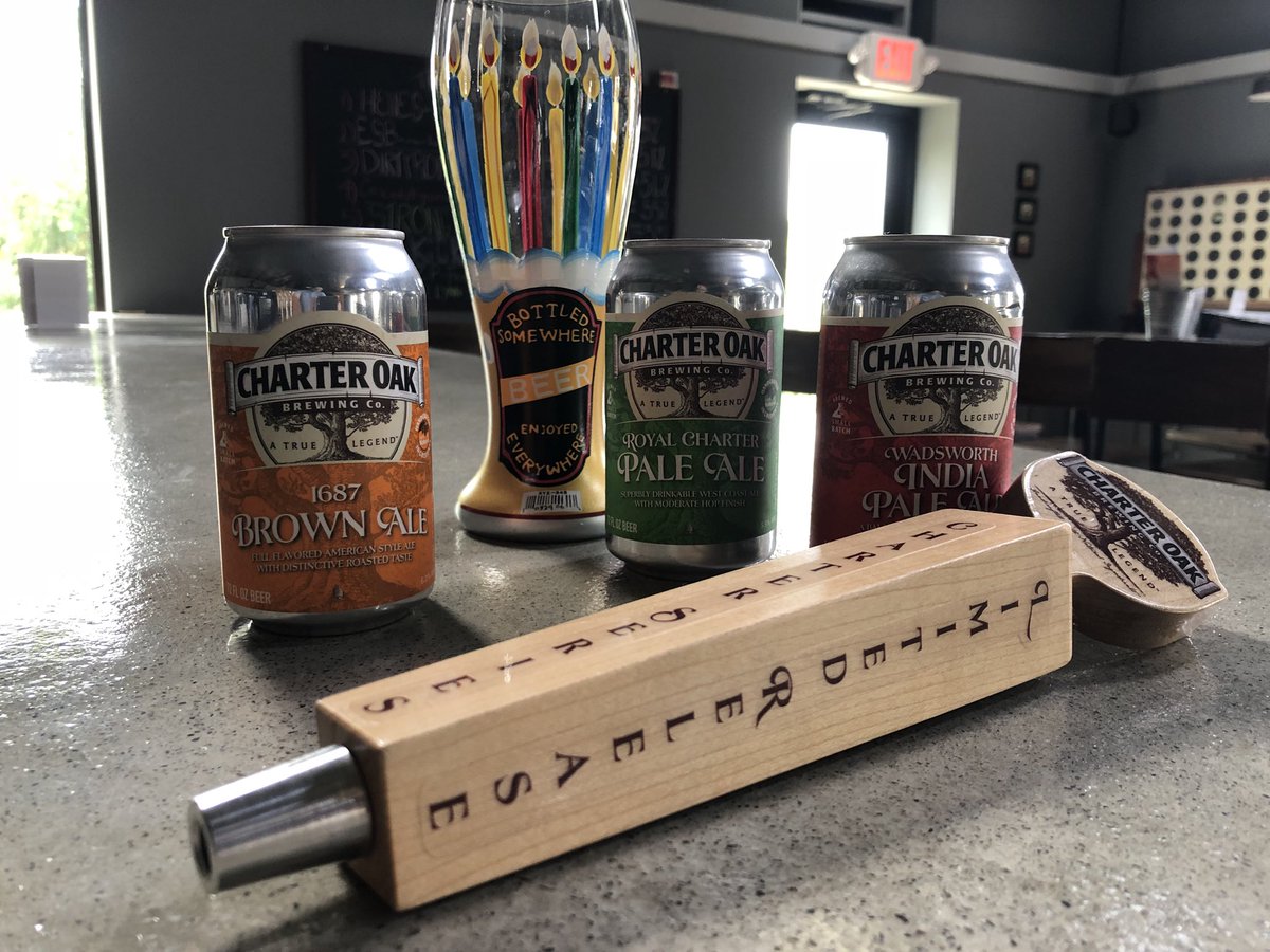 CharterOakBeer's tweet photo. Why not spend your next birthday at a local brewery? #charteroakbrewing #taproom #ctvisit #beeroclock🍻 #beerfun #birthday #gotfun #danburybrewery https://t.co/kJU2m3idxz
