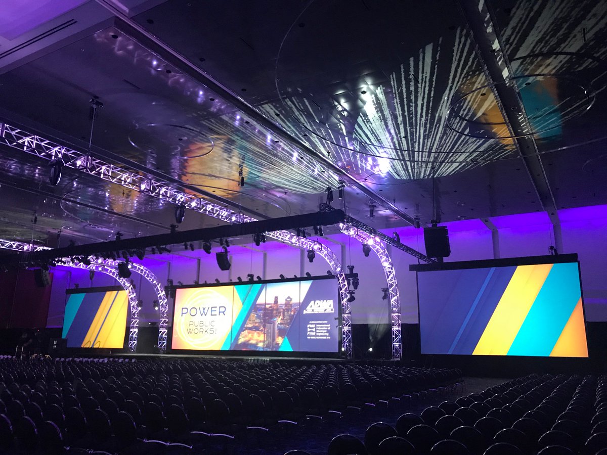 edgefactory's tweet photo. One of the #edgefactory eTeams is on site in #KansasCity with the @APWATWEETS for this year's #PWX18! #PWX2018 #withedge #creative #content #showlooks #video #production #visual #design https://t.co/SRupaZeoxO