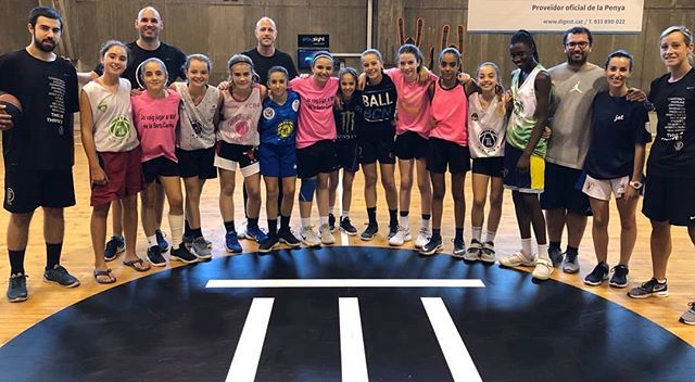 Adriacastejon's tweet photo. Gran mañana con  @thrive3academy , mejorando y aprendiendo https://t.co/Oobw9UqIU5 https://t.co/8LMktNL2S4