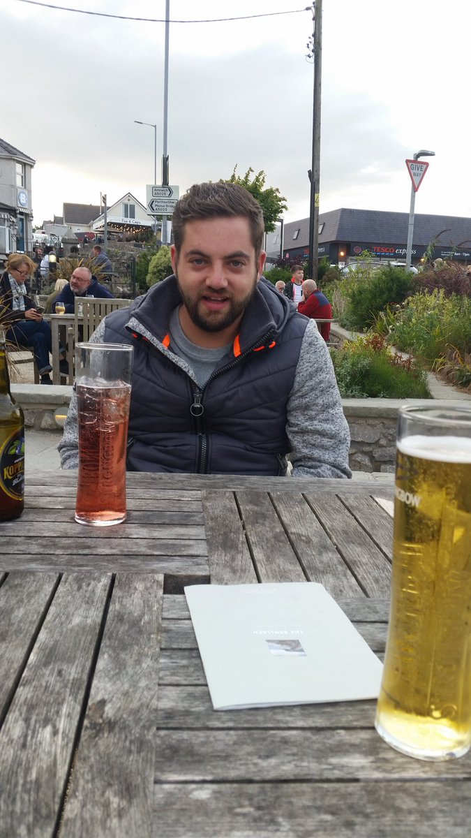 HellsBells1407's tweet photo. Loving our hols in Anglesey again so far #anglesey #benllech https://t.co/QQ7RLYDUEg