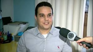 ReporterBilo's tweet image. Não gosta de estudar? Pois então, inspire-se na história desse professor que já tem 13 diplomas e nem pensa em parar! 
noticias.r7.com/jornal-da-reco…