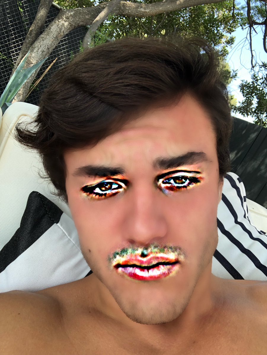 EthanDolan's tweet photo. Been getting nice with facetune https://t.co/b8v98s5L8W